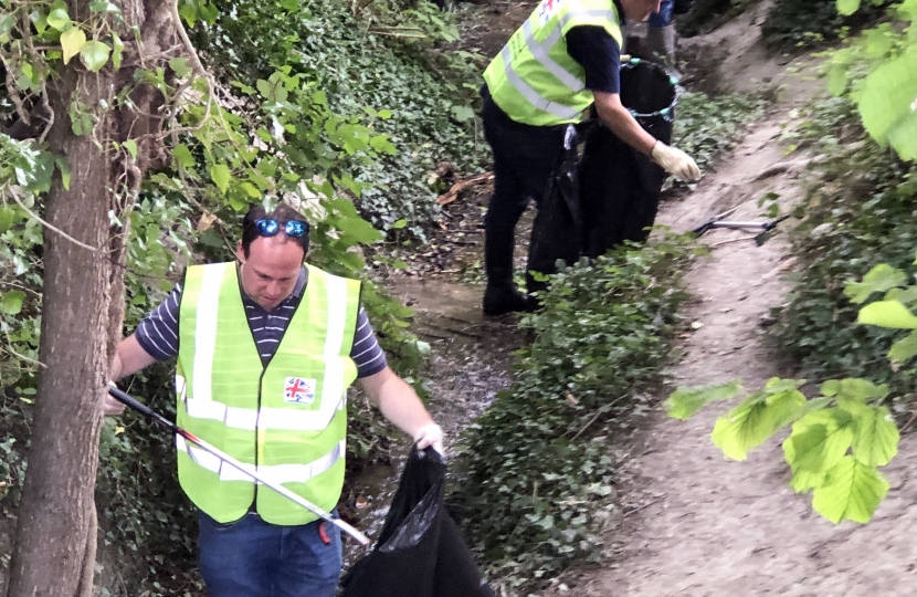 Greg Smith MP with local councillors cleaning up the stream.