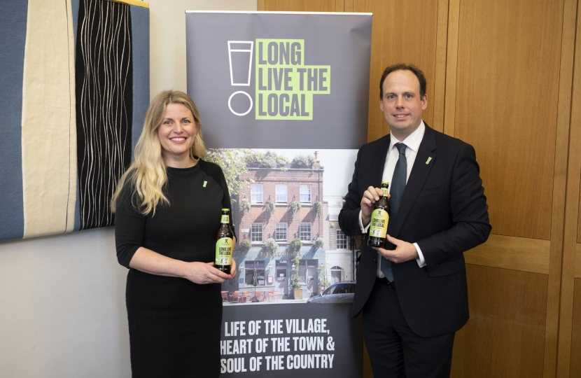 Greg Smith MP pledges support for local pubs across Buckingham constituency