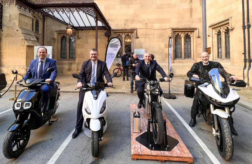 Greg hosts MCIA and National Motorcycle Council in Parliament to discuss transition to net zero